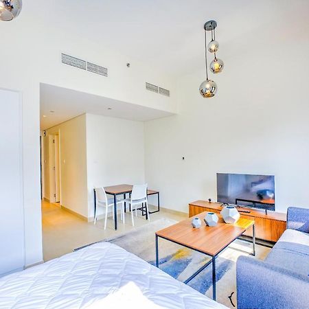 Expo Village Serviced Apartments Дубай Экстерьер фото