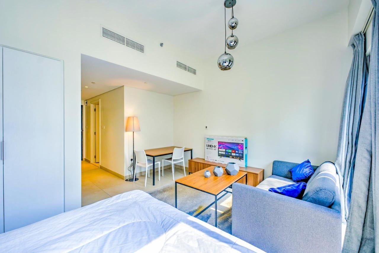 Expo Village Serviced Apartments Дубай Экстерьер фото
